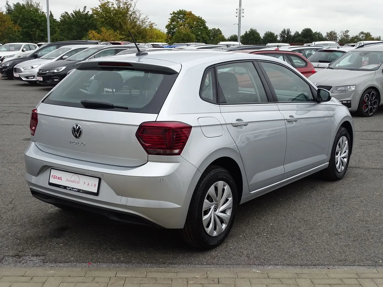 Volkswagen Polo 1.0 TSI Sitzheizung Bluetooth...  Image 4